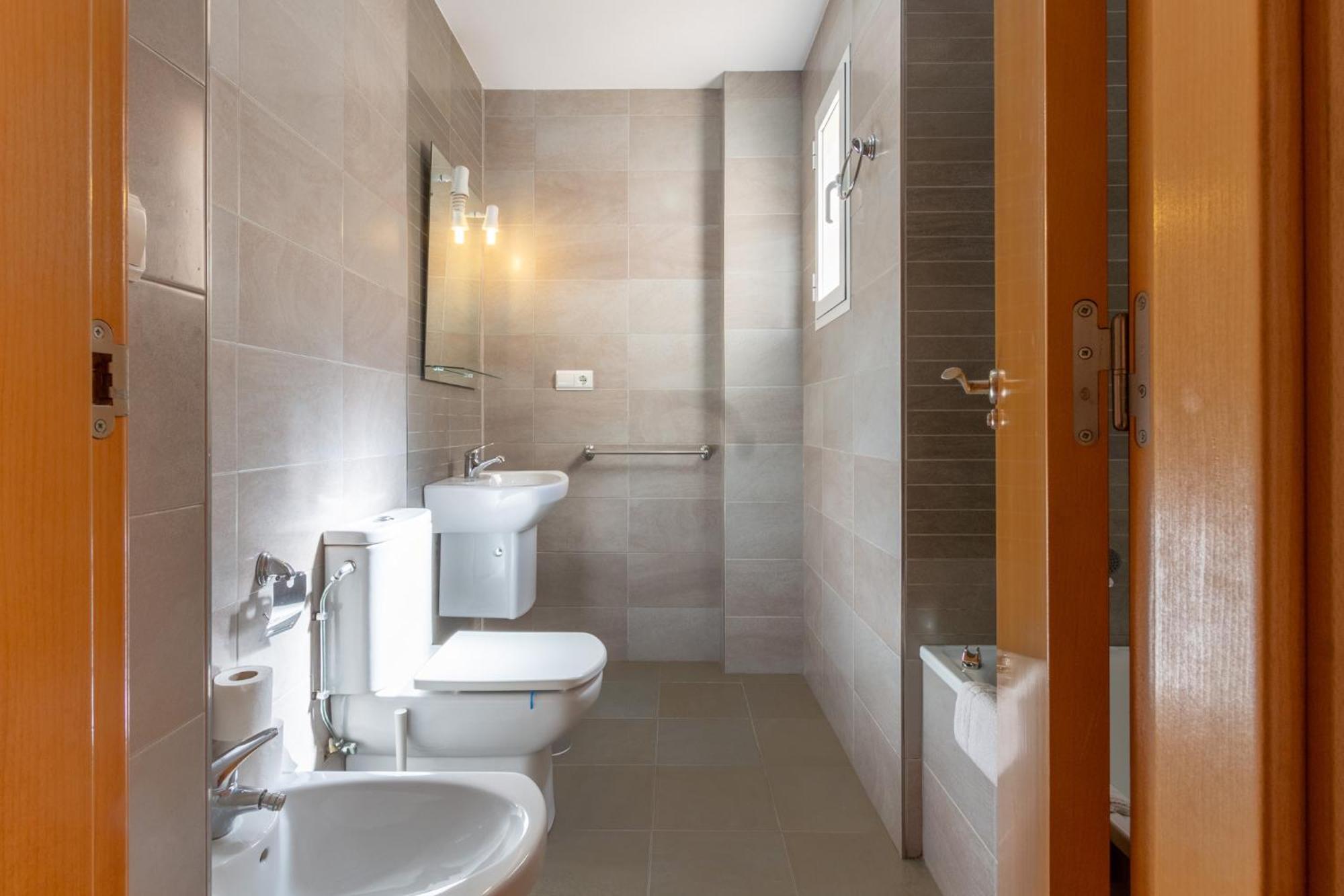 Apartamento Cerca Del Mar Y Aeropuerto Alicante Exteriör bild
